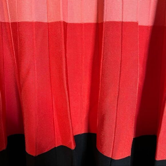 NWT! Ann Taylor colour block knitted skirt‎ - Picture 6 of 12